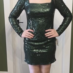 Jules & Cleo Glittering Long Sleeve Dress